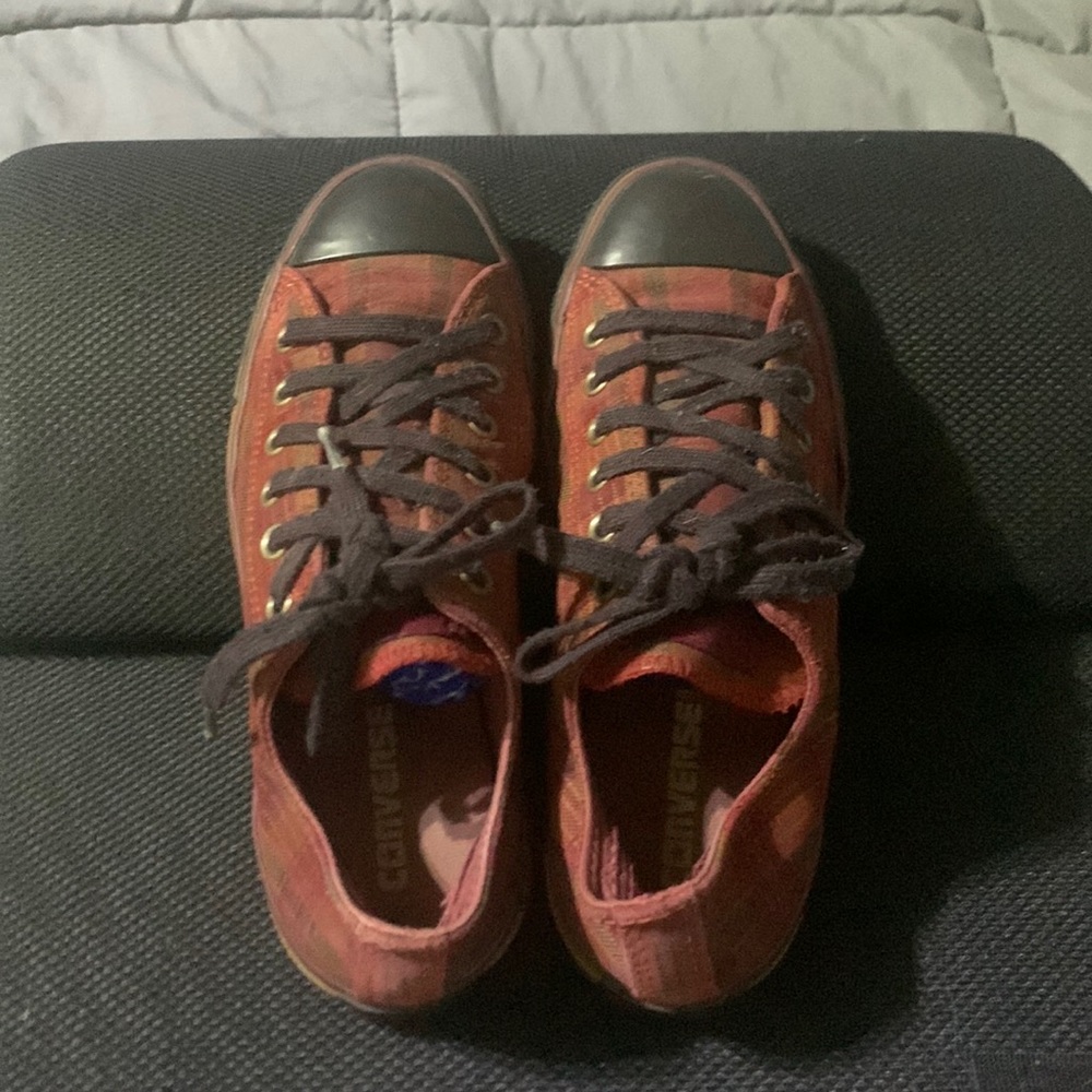 Converse all star low top rusty colored plaid